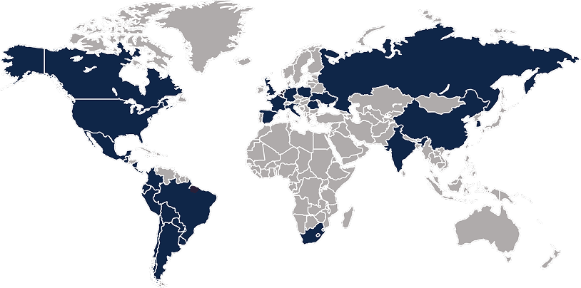 Mapa-múndi destacando países onde a 4intelligence realiza análises MU&F